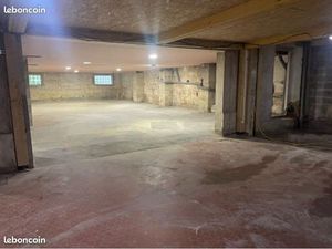 Local de stockage 170 m2 Bastide
