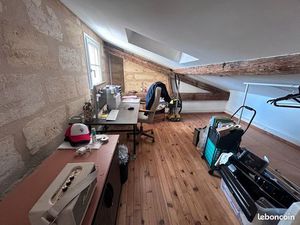 Locaux à usage de bureaux