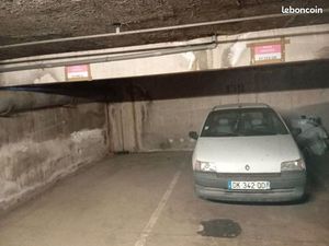 Deux parking en sous sol