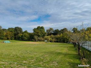 Terrain constructible au bord du Thouet