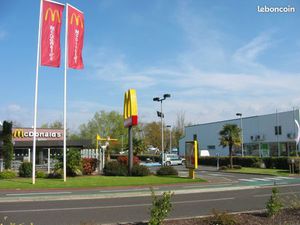 Loft commercial 300 m² entrée Arcachon