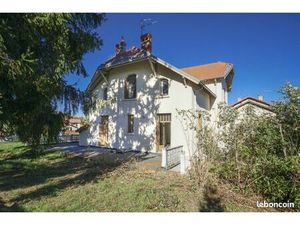 Maison 8 pièces 190 m²