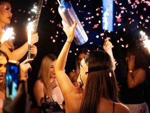 Murs Commerciaux Discothèque