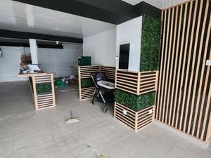 Local commercial FARBOS 95M2