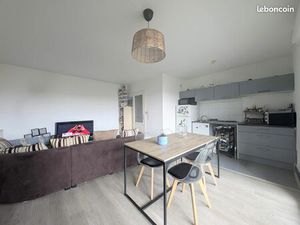 T2 (stationnement+cave) residence récente