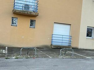 Vend place de parking Meze centre
