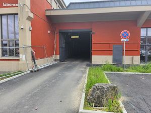 Local - entrepôt - stockage 132 m2