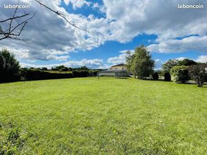 Terrain 4 300 m² Charnay Les Macon