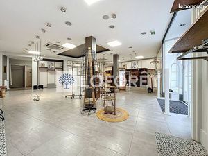 Local commercial 110 m² THOUARS