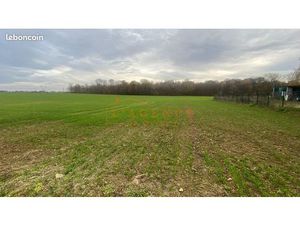 Terrain 688 m² Saint-Cyr-sur-Morin