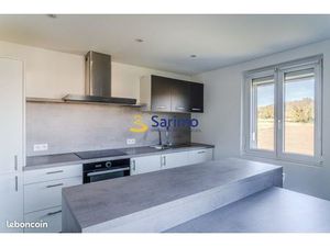 Niederhausbergen – Superbe 5P rénové de 87 m2 + combles aménageables + terrasse vue sur ch