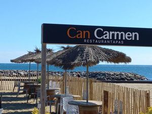 Restaurant bord de mer