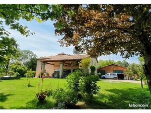 Grande maison à vendre