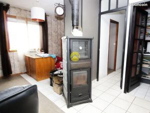 Élégante et confortable villa avec dépendances et piscinable