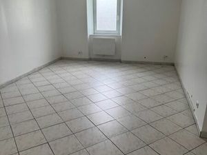 Location escos T3 avec jardin