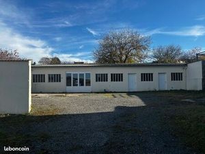 Entrepot avec bureaux cusset