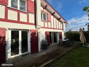 Maison récente 106 m2 3 chambres 15 mn de Bayonne