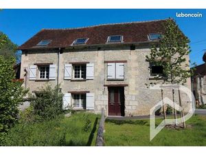 Maison 9 pièces 334 m²