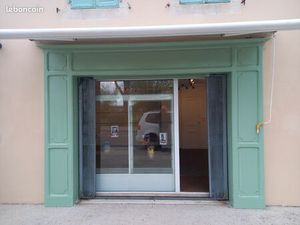 AV MURS COMMERCIAUX libres ILE DE RE St MARTIN secteur piétons