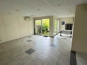 Local commercial 140m2 cours reverseaux