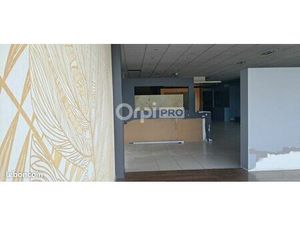 Local commercial 325 m²