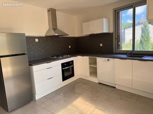 Maison 110m2 avec garage 90m2