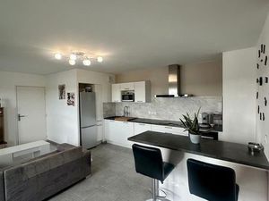 Beau T2 PMR 47 m² balcon et garage – Hauts de Jonage