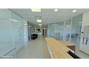 Bureaux 500 m²