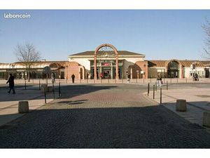 Local commercial tout commerce