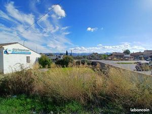 Local commercial à louer – Emplacement premium (Le Luc / Le Cannet-des-Maures)