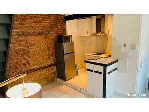 Charmant T1 BIS DUPLEX rénové (plein centre)