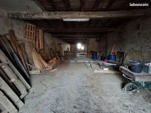 Grange de ville 390m2