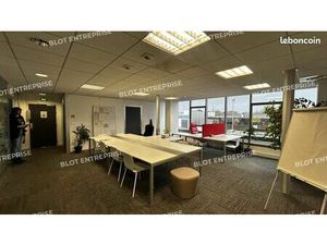 Bureaux 219 m²