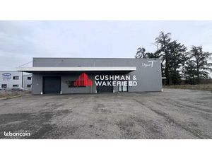 Local d'activité 1 200 m²