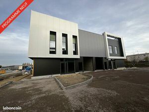 Local d'activité 193 m²