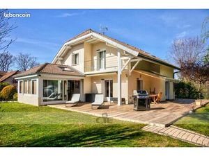 Maison 7 pièces 174 m²