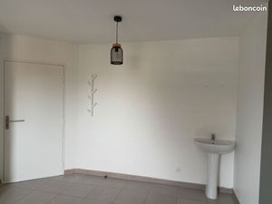 Location local de 15m2 dans cabinet paramédical à St-Priest village 69800