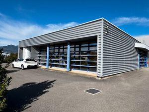 Bureau et/ou entrepôt