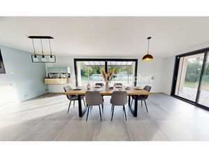 Maison Riorges 9 pièce(s) 245 m2