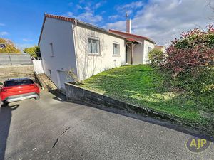 Maison Saint Andre De La Marche 5 pièce(s) 116 m2