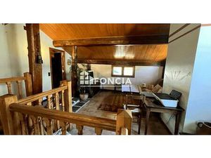 Petit chalet de village au coeur des Allues