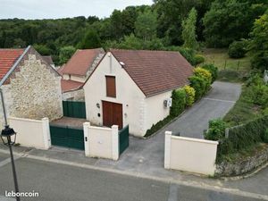 Bureau + stockage 200 m² – emplacement idéal