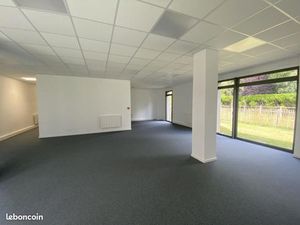 Bureaux 101 m²