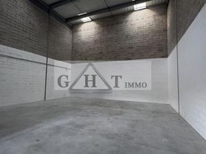 Local industriel 233 m²
