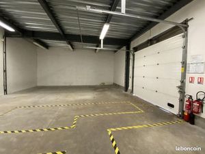 Local d'activité 275 m²