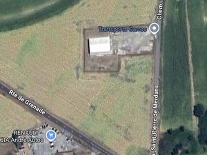 Terrain de 4 000 m² (divisible) en zone artisanale et commerciale (Grenade)