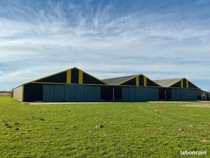 Local d'activité 2 900 m²