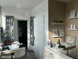 Local commercial 70 m²