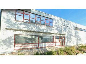 Local commercial 173 m²