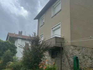 Maison F4 sur 1400m2 avec garage 45 m2+ 75m2 annexes